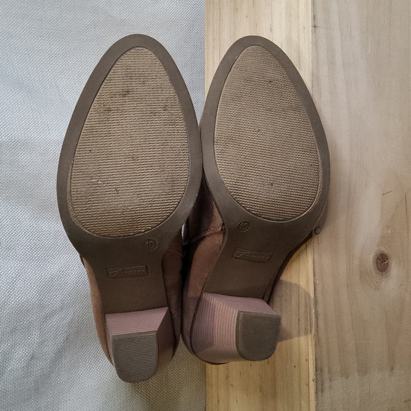 Forever shoe booties tan faux suede sz 10 - Picture 3 of 3